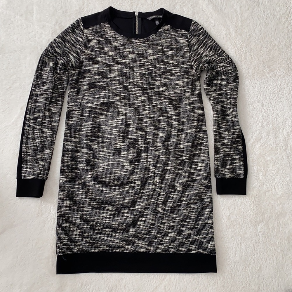 Victoria’s Secret Y2K Gray & Black Long Sleeve Tunic Mini Dress Size S
